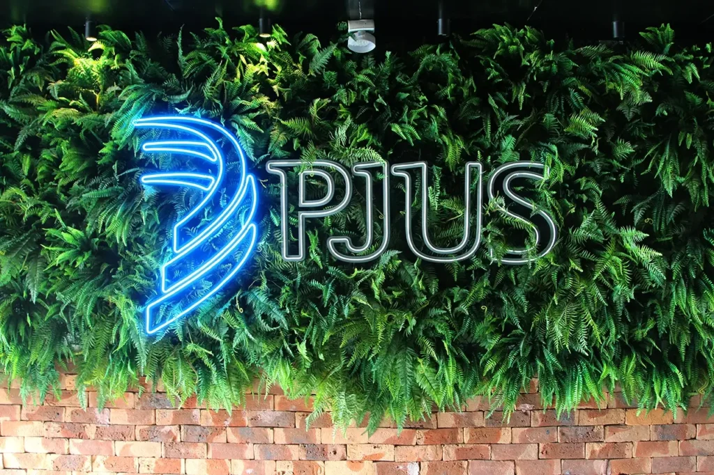 pjus-logo
